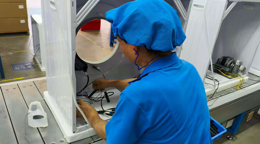 一機(jī)多能，呵護(hù)全家衣物