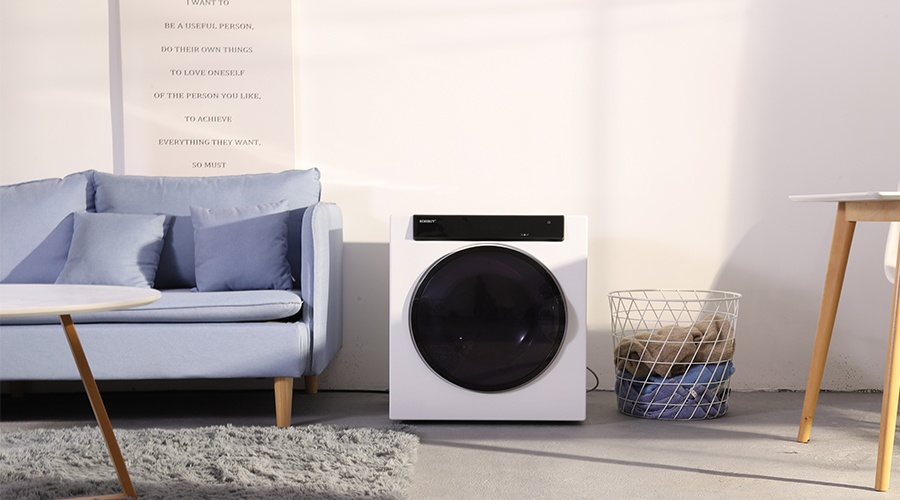 羽絨服，到底該不該用滾筒干衣機(jī)進(jìn)行烘干？